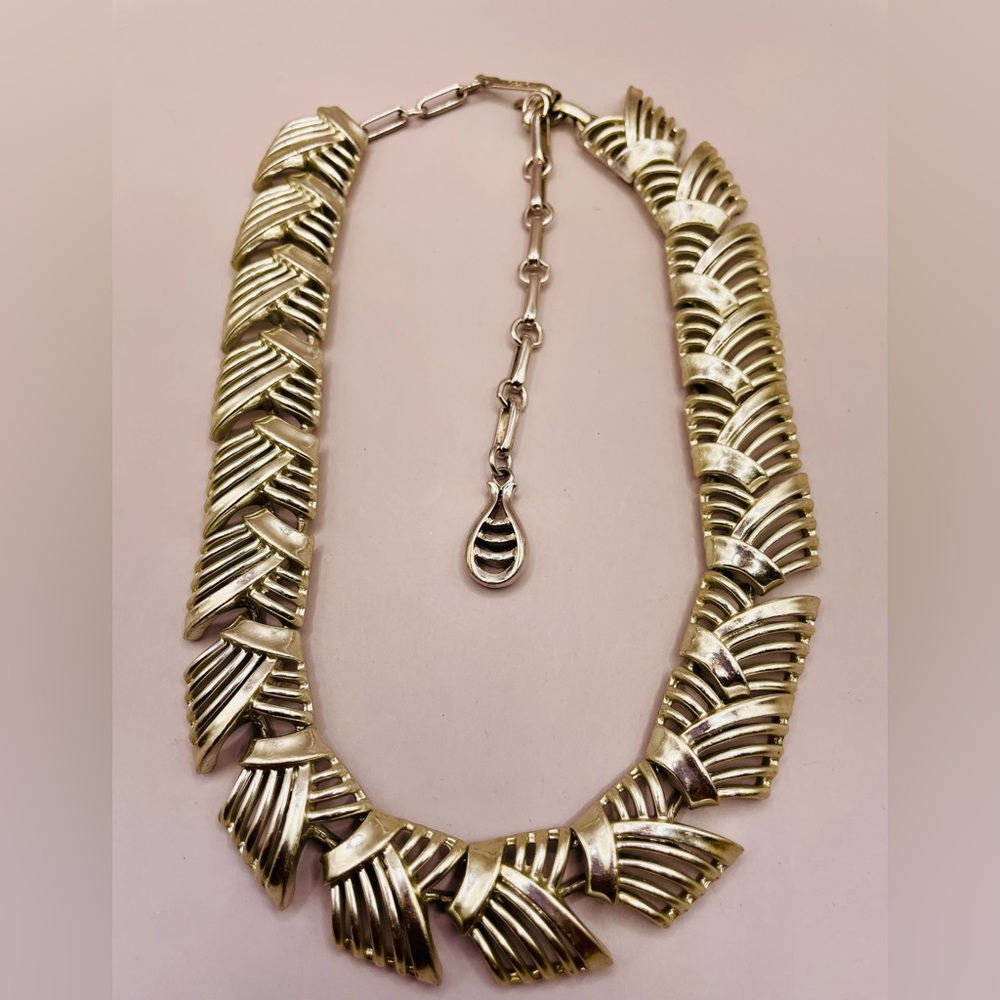 Vintage Signed Coro Silver Tone Chevron Geometric Choker Collar Necklace
